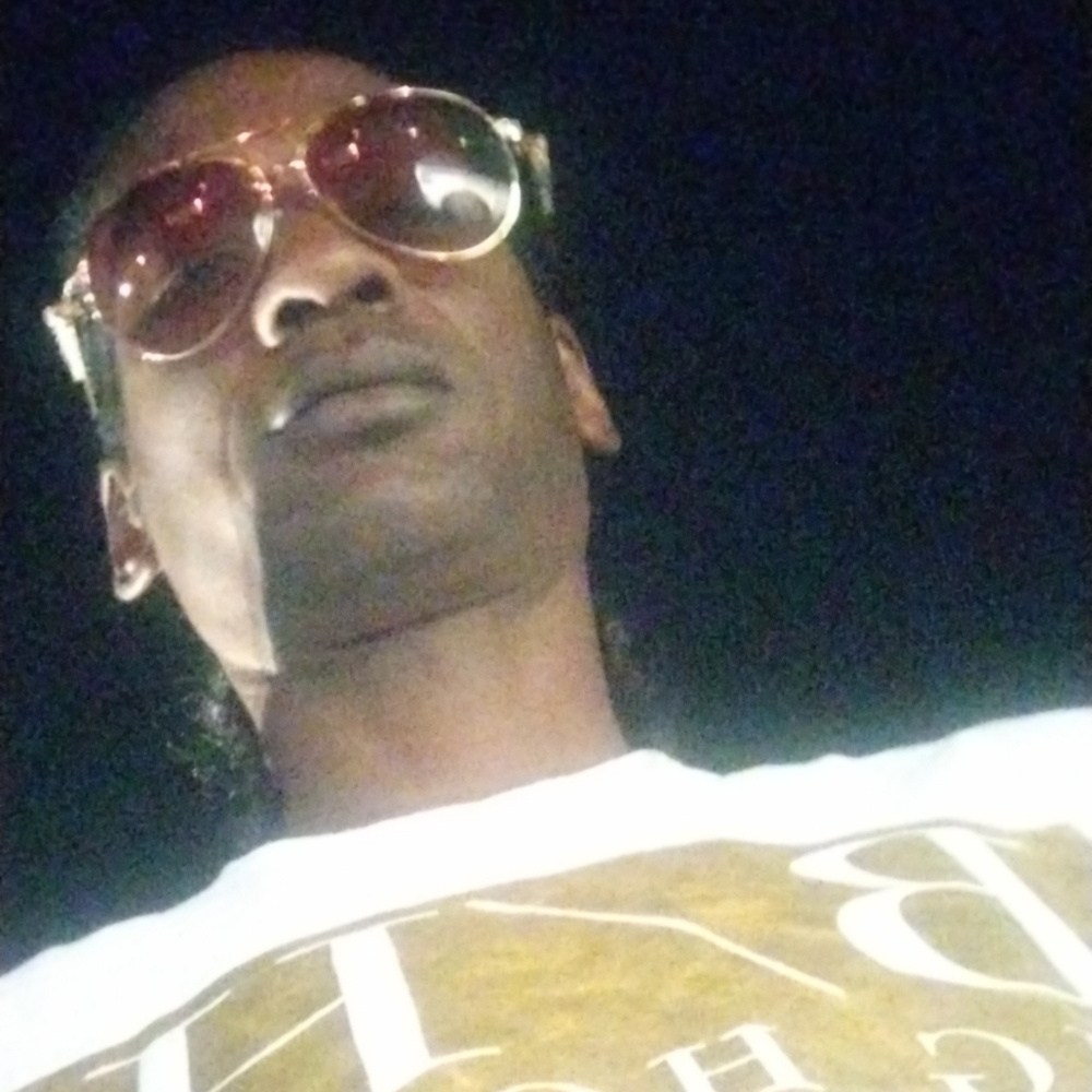 Meet your Posher, Kinnus